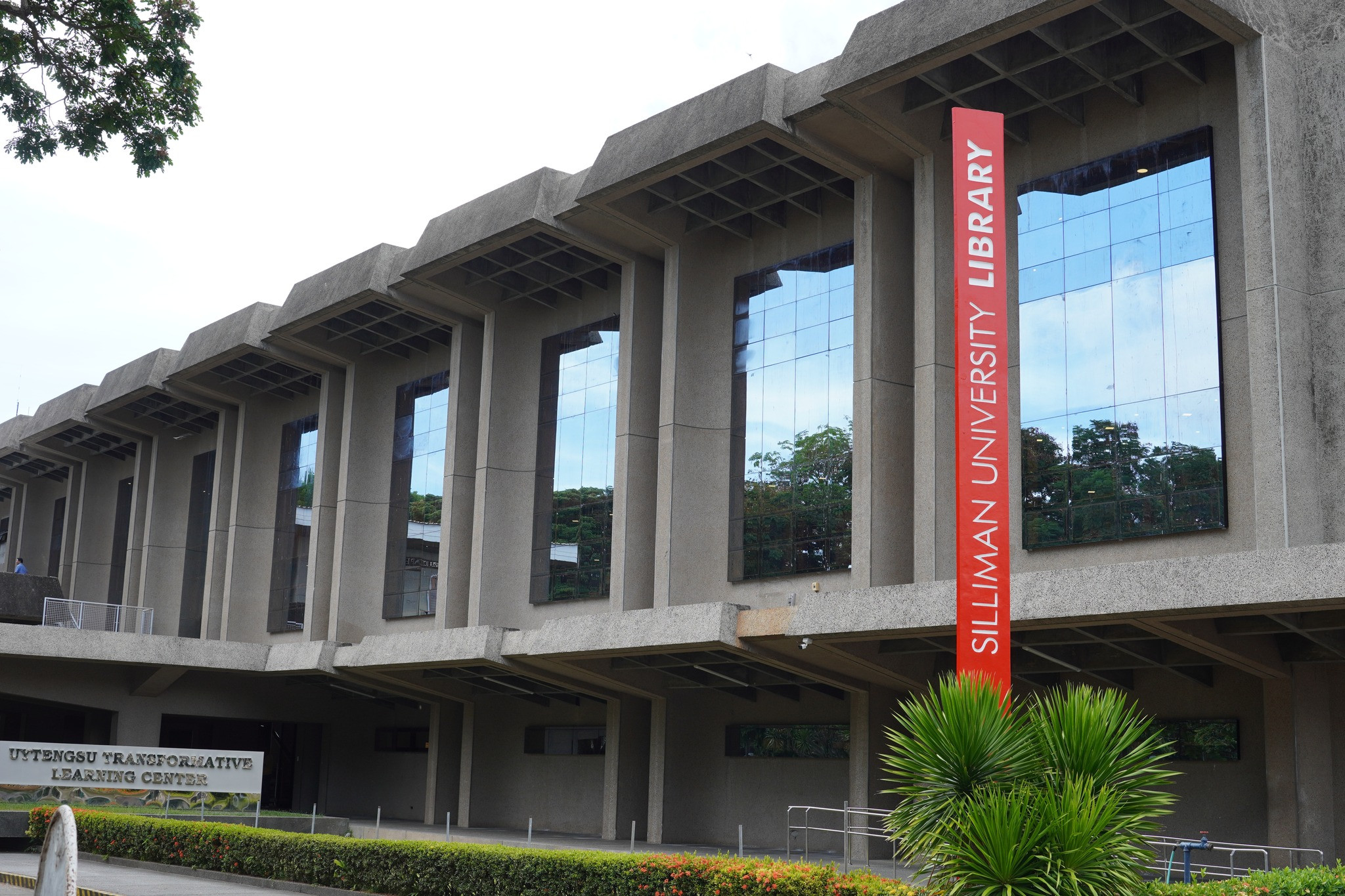 Thumbnail for Silliman University Library "Toblerone" Landmark